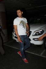 Randeep Hooda snapped at airport on 19th March 2016